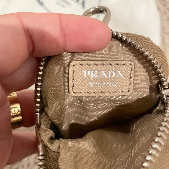 ❌ SOLD ❌ Prada Re-edition 2005 Re-nylon bag - Picture 12 of 14